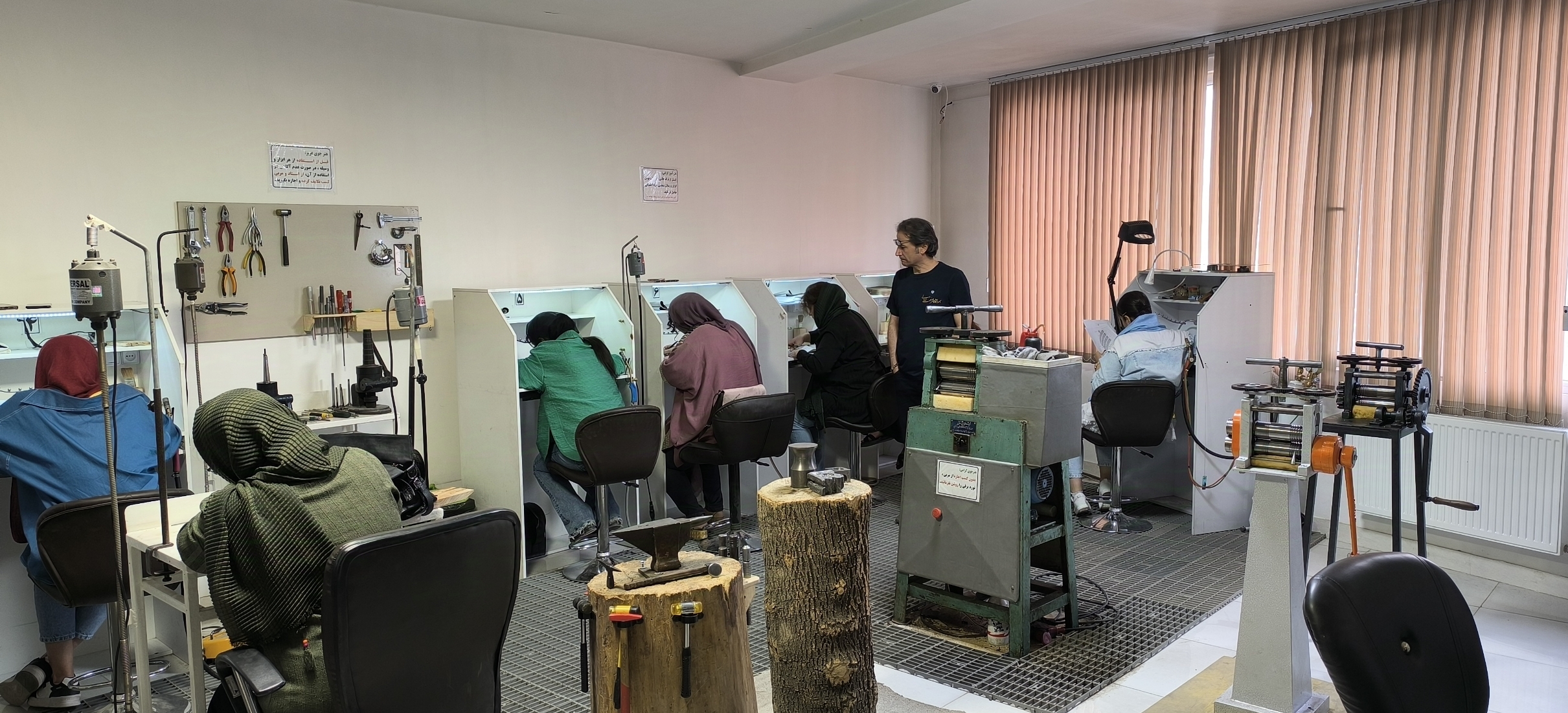 بهترین آموزشگاه طلا و جواهرسازی در کرمانشاه 